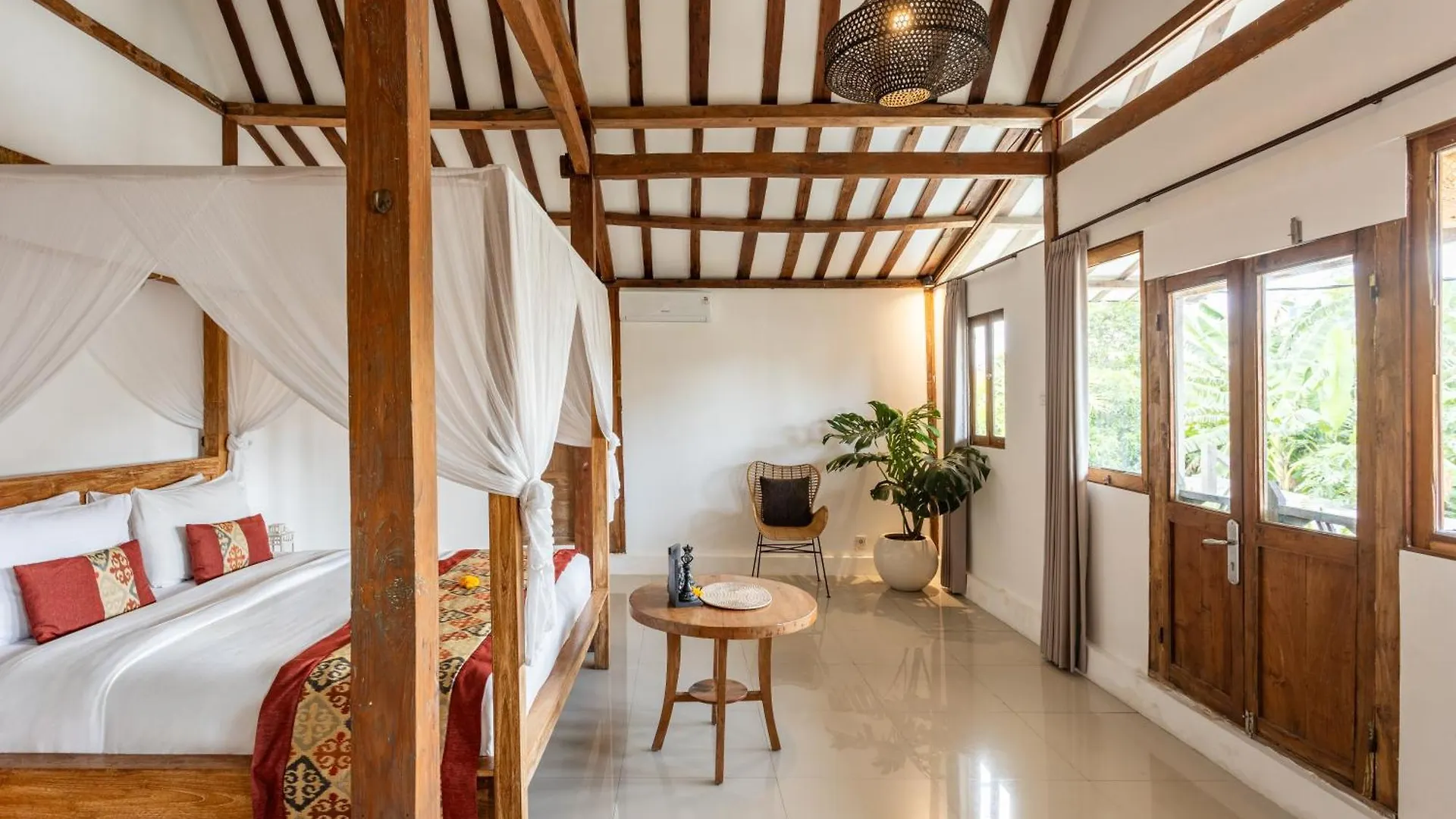 5 Bedroom Entire Villa In Berawa Canggu Dalung